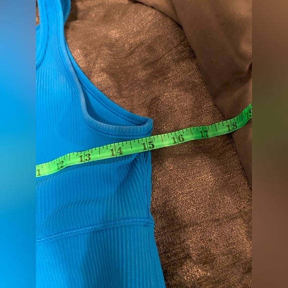 Lululemon ribbed crop top - Picture 17 of 17